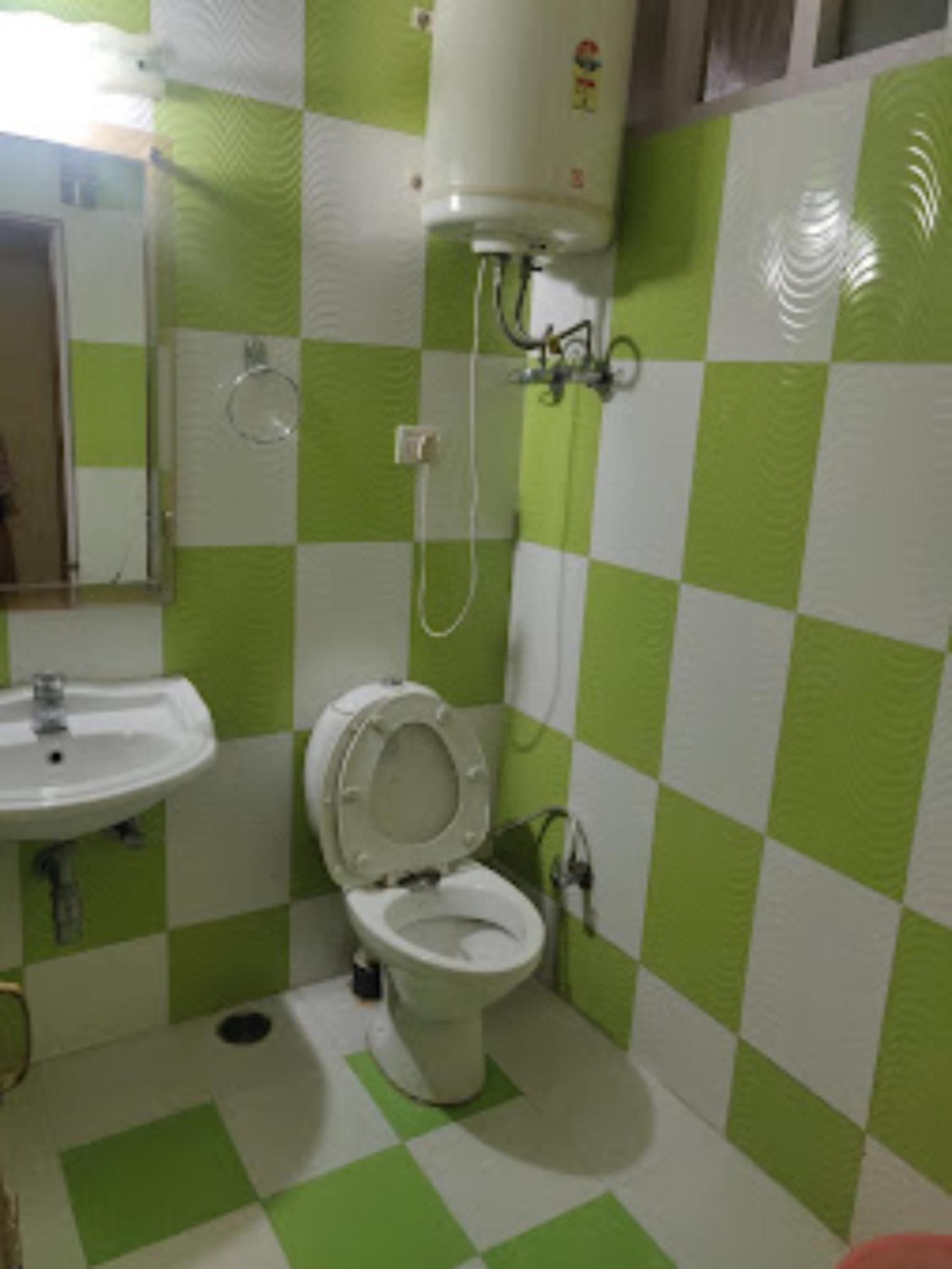 שימלה Hotel King Palace - Nature-Valley-Luxury-Room - Prime Location With Parking Facilities מראה חיצוני תמונה
